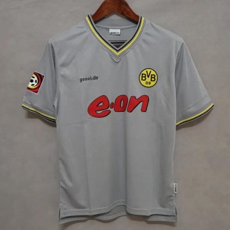 Fußballtrikot Retro Borussia Dortmund Awaytrikot 2002